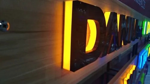 市面上流行的四川广告公司发光字有哪些？